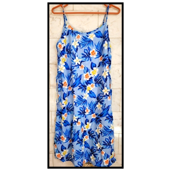 Dresses & Skirts - Floral Beach Dress